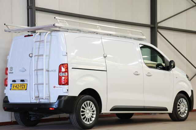 Toyota PROACE Worker 2.0 D-4D Live L2H1 LANG AUTOMAAT