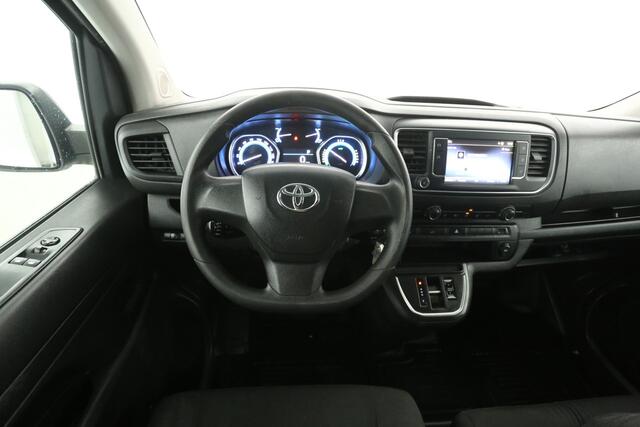 Toyota PROACE Electric Worker 75 kWh L2H1 | Snelladen | SOH 99% | Airco | Cruise | 3 Zits | Carplay | Parkeersens.