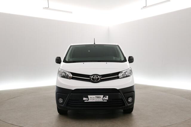 Toyota PROACE Electric Worker 75 kWh L2H1 | Snelladen | SOH 99% | Airco | Cruise | 3 Zits | Carplay | Parkeersens.