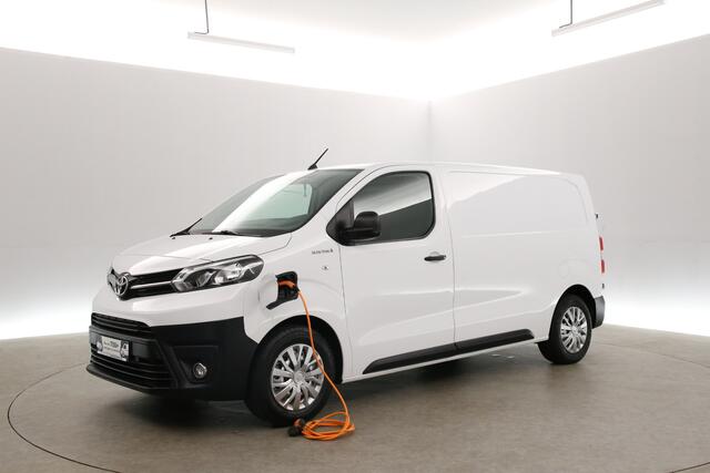 Toyota PROACE Electric Worker 75 kWh L2H1 | Snelladen | SOH 99% | Airco | Cruise | 3 Zits | Carplay | Parkeersens.