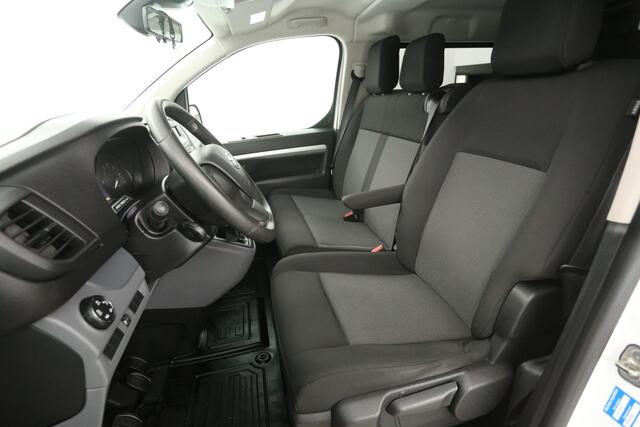 Toyota PROACE 2.0 D-4D Navigator Long L3H1 | DC | 6 Zits | Airco | Cruise | Trekhaak | Parkeersens.
