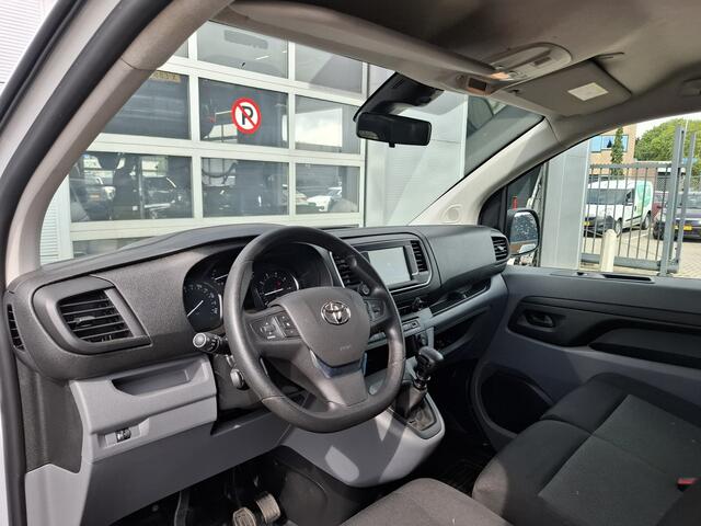 Toyota PROACE Worker 2.0 D-4D Black Line Long | Navigatie/Android/Apple Carplay | Achteruitrijcamera | Parkeersensoren Achter | Cruise Control | DAB | Airco |