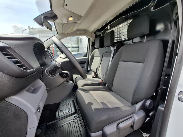 Toyota PROACE Worker 2.0 D-4D Black Line Long | Navigatie/Android/Apple Carplay | Achteruitrijcamera | Parkeersensoren Achter | Cruise Control | DAB | Airco |