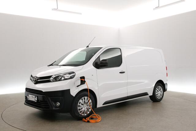 Toyota PROACE Electric Worker 75 kWh L2H1 | Snelladen | SOH 99% | Airco | Cruise | 3 Zits | Carplay | Parkeersens.
