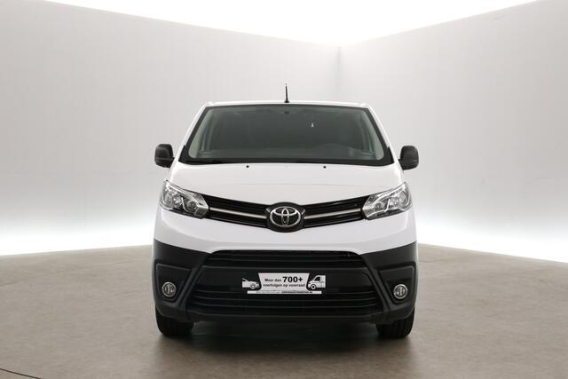 Toyota PROACE Elektrisch 75 kWh Long Range L2H1 | Snelladen | SOH 99% | Airco | Cruise | 3 Zits | Carplay | Parkeersens.