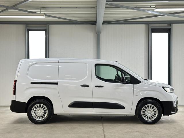 Toyota PROACE CITY Electric Challenger Long (L2) 50 kWh 136pk | 3pers. | Laadvloer | 3-fase(11kw) | Multimediascherm groot |