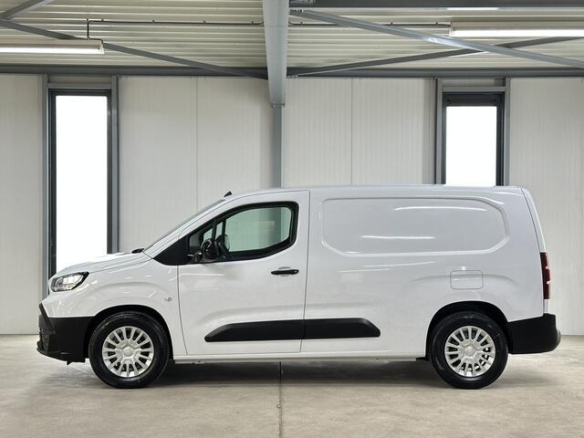 Toyota PROACE CITY Electric Challenger Long (L2) 50 kWh 136pk | 3pers. | Laadvloer | 3-fase(11kw) | Multimediascherm groot |