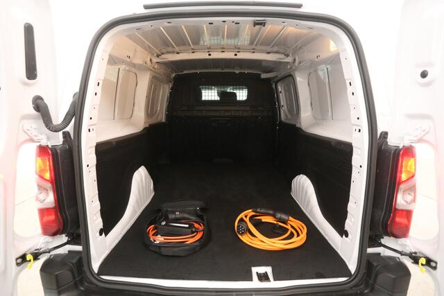 Toyota PROACE e-Proace City Challenger Long 50 kWh | Snelladen | Airco | Camera | Virtual | 3 Zits | Cruise | Carplay | Parkeersens.