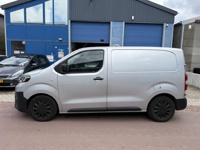 Toyota PROACE Compact 1.6 D-4D Cool Comfort nov-2018 NAP 189.330km Prima bedrijfswagen met Airco en alle boekjes. Dealer onderhouden.