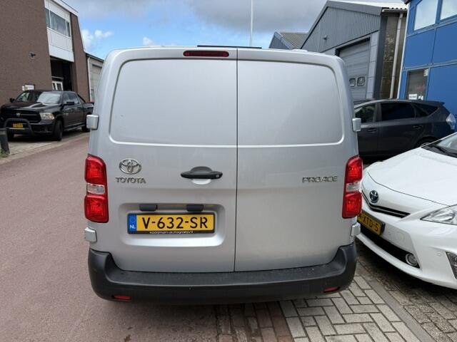 Toyota PROACE Compact 1.6 D-4D Cool Comfort nov-2018 NAP 189.330km Prima bedrijfswagen met Airco en alle boekjes. Dealer onderhouden.