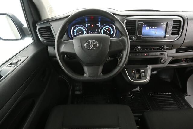 Toyota PROACE Electric Worker L2H1 50 kWh | Snelladen | SOH 99% | Airco | Cruise | Carplay | 3 Zits | Parkeersens.