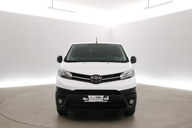 Toyota PROACE Electric Worker L2H1 50 kWh | Snelladen | SOH 99% | Airco | Cruise | Carplay | 3 Zits | Parkeersens.