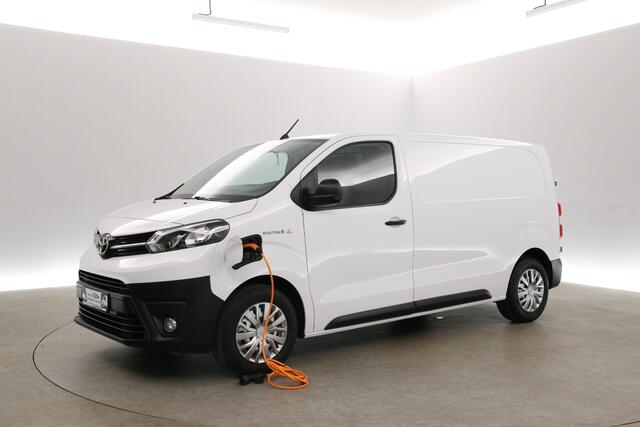 Toyota PROACE Electric Worker L2H1 50 kWh | Snelladen | SOH 99% | Airco | Cruise | Carplay | 3 Zits | Parkeersens.