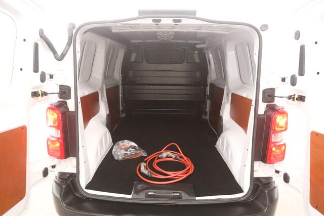 Toyota PROACE Elektrisch L2H1 50 kWh | Snelladen | SOH 99% | Airco | Cruise | 3 Zits