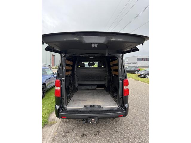Toyota PROACE Worker 2.0 D-4D AUTOMAAT BLACK EDTION DUBBEL CABINE 177PK, LEDER,TREKHAAK, LM VELGEN, 2 SCHUIFDEUREN