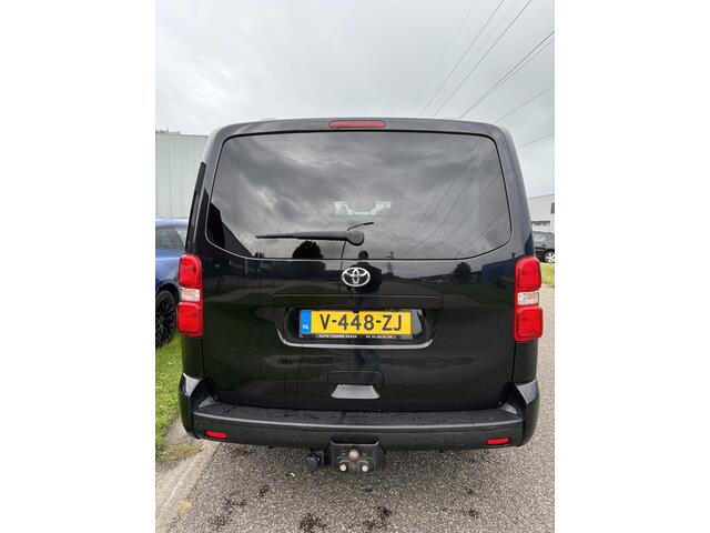 Toyota PROACE Worker 2.0 D-4D AUTOMAAT BLACK EDTION DUBBEL CABINE 177PK, LEDER,TREKHAAK, LM VELGEN, 2 SCHUIFDEUREN