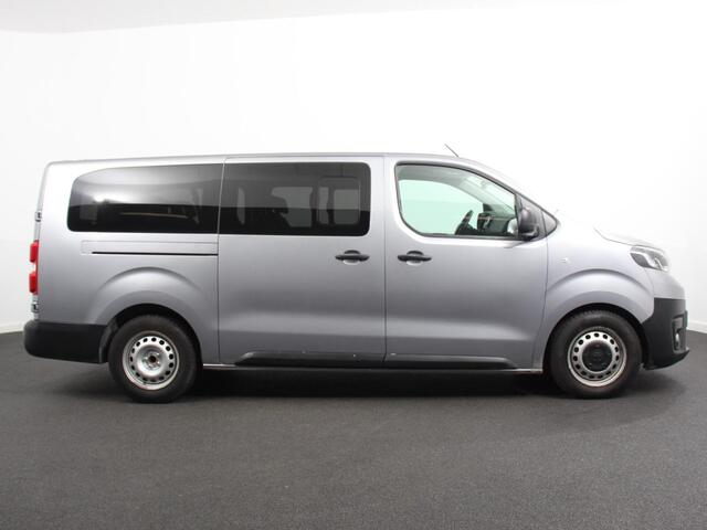 Toyota PROACE Shuttle 1.5 D-4D Cool Comfort Lang 9 Persoons Stoelverwarming Cruise Control Parkeersensoren DAB Bluetooth Airco