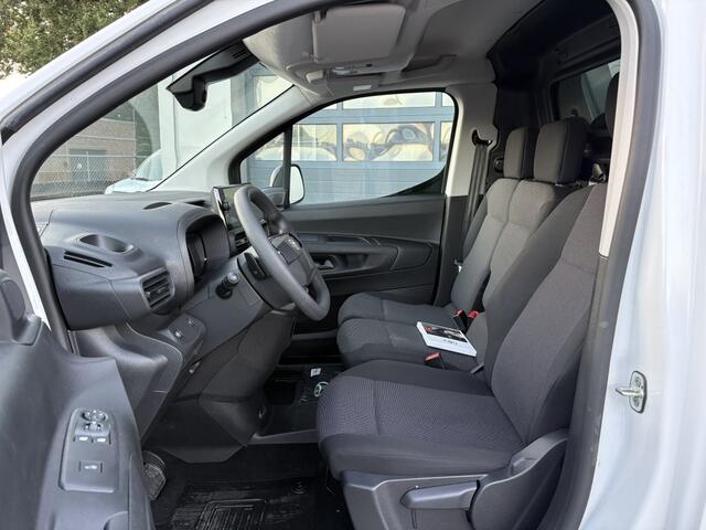 Toyota PROACE CITY Electric 50 kWh Long | 3-pers | Camera | Carplay