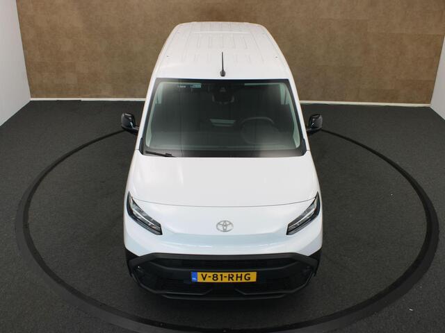 Toyota PROACE CITY Electric Navigator LONG 50 kWh - DIRECT UITVOORRAAD LEVERBAAR - 3 FASE LADEN - SNELWEG LAADMOGELIJKHEID - NAVIGATIE - EXTRA LANGE LAADRUIMTE - APPLE CARPLAY/ANDROID AUTO - PARKEERSENSOREN ACHTER - SCHUIF DEUR RECHTS - 3 ZITS UITVOERING - 2 LAADKABELS - RUITEN IN ACHTERDEUREN - 16 INCH WIELEN MET BRIDGESTONE BANDEN