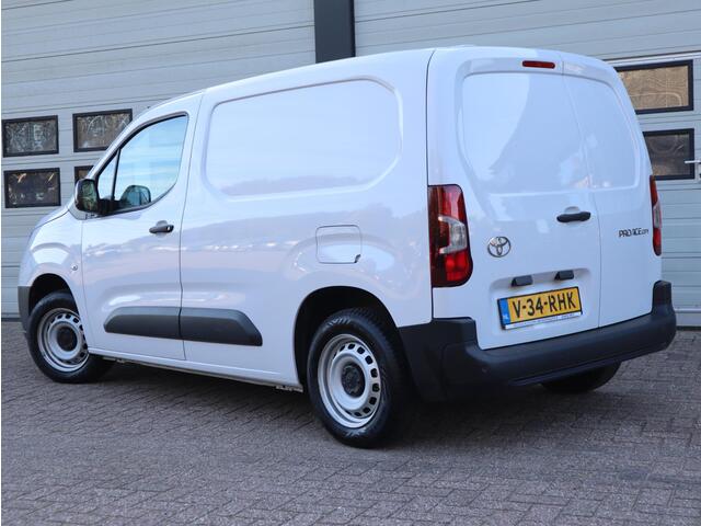 Toyota PROACE CITY 1.5 D 102pk Euro 6 - Cruise - 3 Zits - Navi
