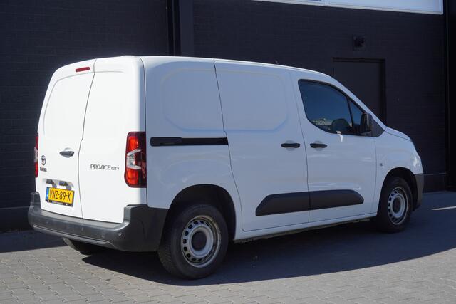Toyota PROACE CITY 1.5 D-4D EURO 6 - Airco - Cruise - PDC - €12.950,- Excl.