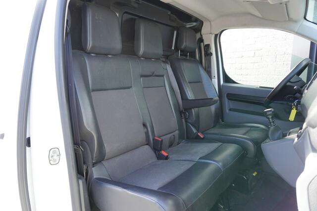 Toyota PROACE Worker 2.0 D-4D L3 122PK EURO 6 - Airco - Cruise - Trekhaak - €15.900,- Excl.