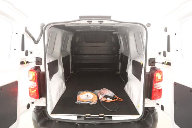 Toyota PROACE Electric Worker 75 kWh L2H1 Long Range | Snelladen | SOH 99% | Airco | Cruise | 3 Zits | Carplay | Parkeersens.