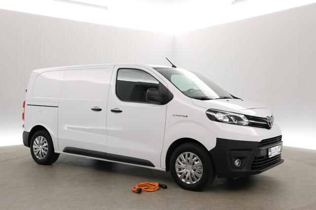 Toyota PROACE Electric Worker 75 kWh L2H1 Long Range | Snelladen | SOH 99% | Airco | Cruise | 3 Zits | Carplay | Parkeersens.