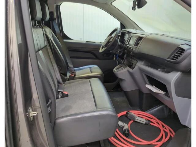 Toyota PROACE Electric Compact SOH 92% / 3Pers. / Pdc+Camera / Navigatie/ Airco / Cruise-ctr. / Apk 11-2027 – foto 2