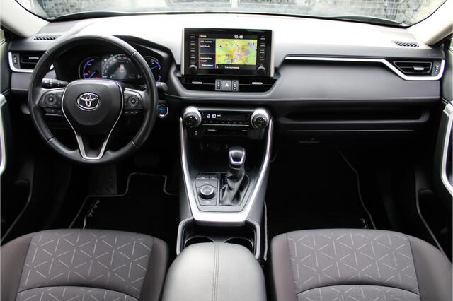 Toyota RAV4 2.5 Hybrid AWD Style Camera