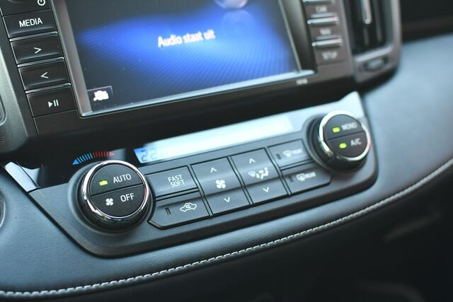 Toyota RAV4 2.5 Hybrid Dynamic Limited Automaat 197pk | PDC Vóór- & achter | Cruise control adaptief | BTW-Auto |