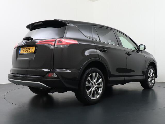 Toyota RAV4 2.5 Hybrid AWD Executive Business Trekhaak Schuifdak Leder