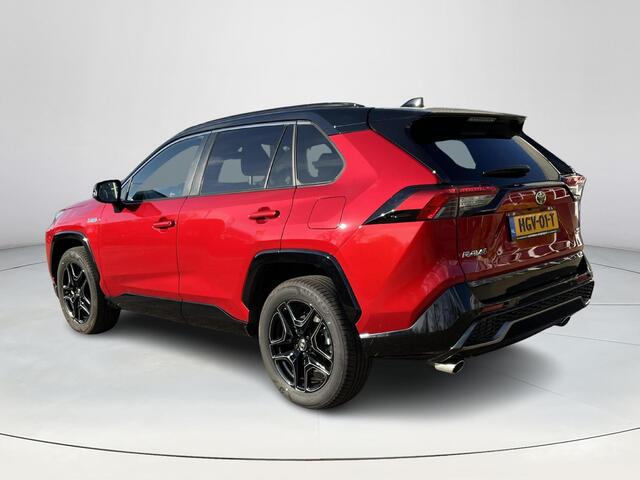 Toyota RAV4 2.5 Plug-in Hybrid AWD GR SPORT | Navigatie | Carplay | Elektrische voorstoelen | Stoel- + achterbankverwarming |
