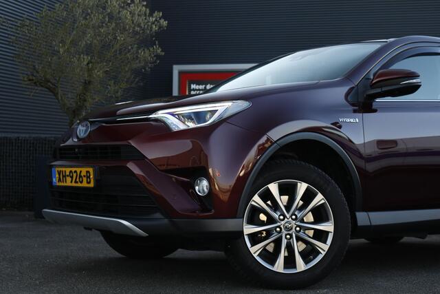 Toyota RAV4 2.5 Hybrid AWD Executive Business