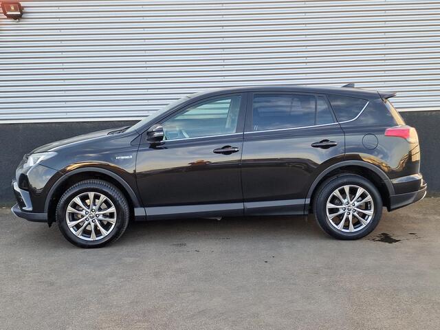 Toyota RAV4 2.5 Hybrid AWD Executive Business Navigatie, Trekhaak, Lederen bekleding, Stoelverwarming, Parkeersensoren voor + achter, Dealeronderhouden