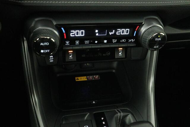 Toyota RAV4 2.5 Hybrid AWD GR SPORT | Panoramadak | 360Camera | Stoel/Stuurverwarming | JBL audio | Apple Carplay/Android Auto |