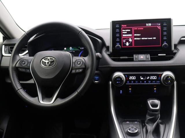 Toyota RAV4 2.5 Hybrid AWD Dynamic | Geremd 1650kg | Stoelverwarming | Achteruitrijcamera |