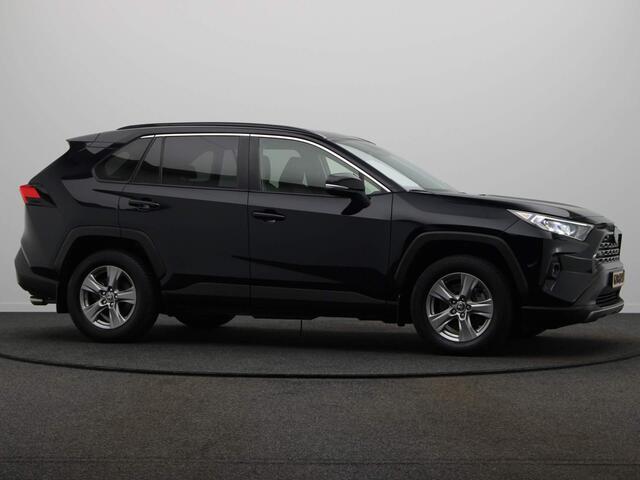 Toyota RAV4 2.5 Hybrid AWD Dynamic | Geremd 1650kg | Stoelverwarming | Achteruitrijcamera |