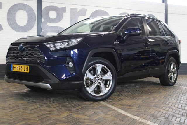Toyota RAV4 2.5 Hybrid AWD Dynamic | Incl. 12 maanden garantie | Apple CarPlay | Cruise control | Trekhaak | Climate control | Parkeersensoren + camera | Getint glas | Verkeersbord erkenning | LED koplampen | LM 18'' |