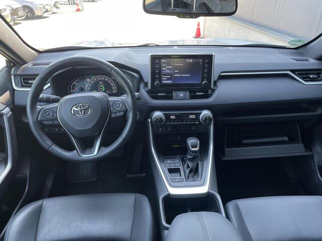Toyota RAV4 2.5 Hybrid Bi-Tone Facelift