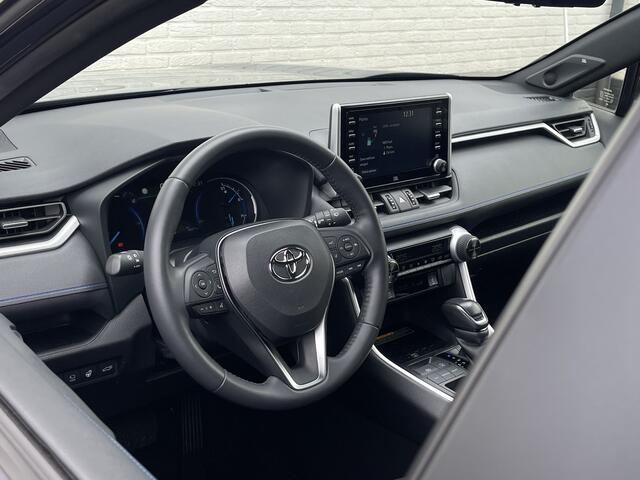Toyota RAV4 2.5 Hybrid Executive Bi-Tone | CarPlay | Leder | 360* Camera | ACC | LED | DAB+ | 19 inch