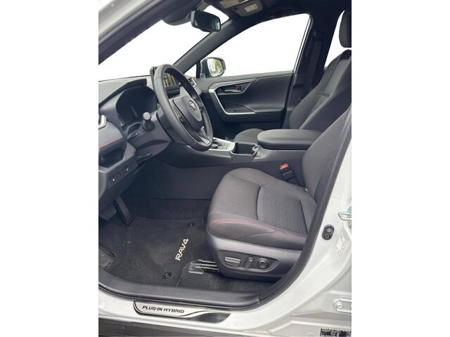 Toyota RAV4 2.5 Plug-in Hybrid AWD Business | Trekhaak Afneembaar | Bearlock | Alarm klasse 3 | Treeplanken |