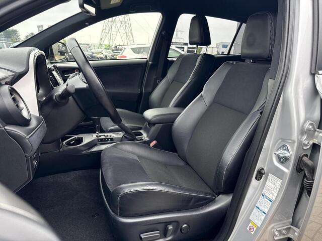 Toyota RAV4 2.5 Hybrid AWD Style **NAVIGATIE/ STOELVERWARMING/ ADAPTIVE CRUISE CONTROL/ PARKEERCAMERA/ GARANTIE**