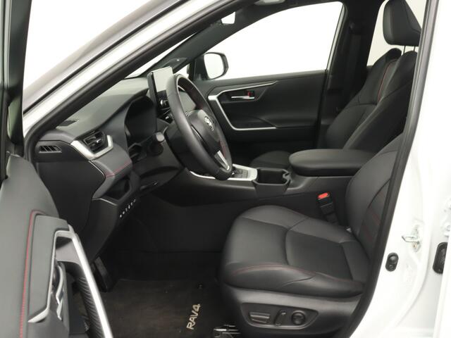 Toyota RAV4 2.5 Plug-in Hybrid AWD Bi-Tone Plus | Panoramadak | JBL | Leder | Memory Seats | Trekhaak | Stoel + Stuur verwarming en Verkoeling | Dodehoeksensor | LED |