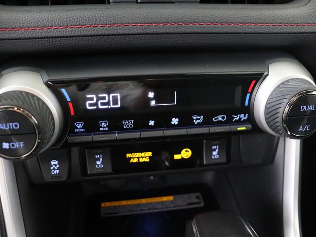 Toyota RAV4 2.5 Plug-in Hybrid AWD Bi-Tone Plus Limited I Navigatie I Lederen Bekleding I Elektrisch Glazen Schuif/Kanteldak I Stoelverwarming Voor I JBL I