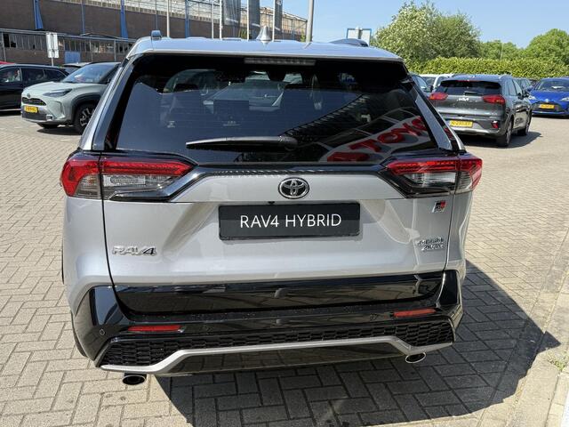 Toyota RAV4 2.5 Hybrid AWD GR SPORT | Sportief en luxe | JBL Premium audio | Dodehoekdetectie | Rondomzicht camera | Parkeersensoren | Kunstlederen/alcantara bekleding | Keyless | 19" LM velgen met sierstreep |