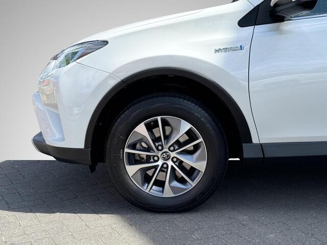 Toyota RAV4 2.5 Hybrid Energy | Trekhaak | Navigatie | Camera | Stoelverwarming | Cruise & Climate Control | Elek. Kofferklep | Rijklaarprijs!