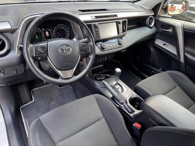 Toyota RAV4 2.5 Hybrid Energy | Trekhaak | Navigatie | Camera | Stoelverwarming | Cruise & Climate Control | Elek. Kofferklep | Rijklaarprijs!