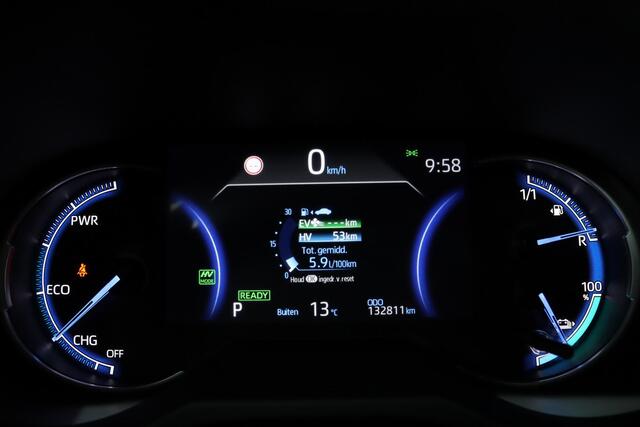 Toyota RAV4 2.5 Plug-in Hybrid AWD Bi-Tone Plus | Adaptive Cruise Control | Navigatie | Lederen Bekleding | Stoelverwarming | Stoelventilatie | Panoramadak | 1500 kg Trekgewicht |