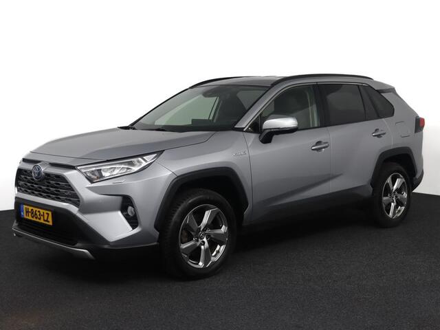 Toyota RAV4 2.5 Hybrid First Edition | Navigatie | Parkeer sensoren | Stoelverwarming | Stuurwielverwarming | Trekhaak |